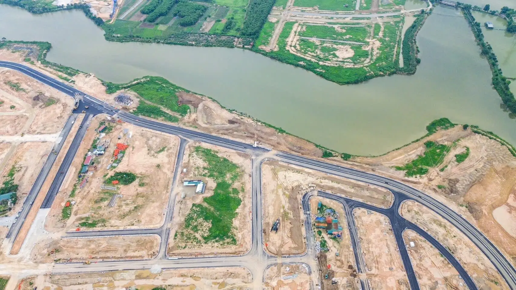 Tiến độ Pearl Rivera Mê Linh — ảnh flycam công trường thực tế 3